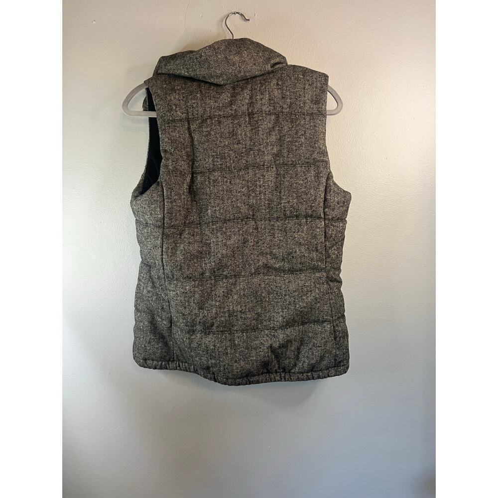 Old Navy Womens Gray Quilted Puffer Vest Size Medium - Picture 3 of 4